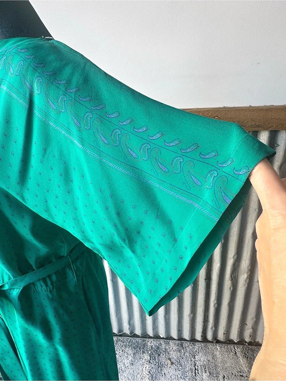 Vintage Joanie Char Silk Silk Midi Dress in Green & Blue Size 8 - Picture 6 of 9
